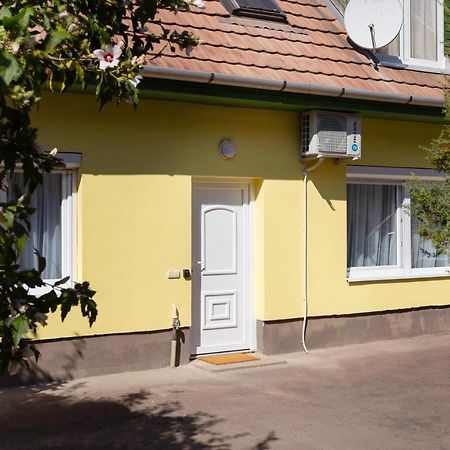 Nadi'S Apartman エゲル エクステリア 写真